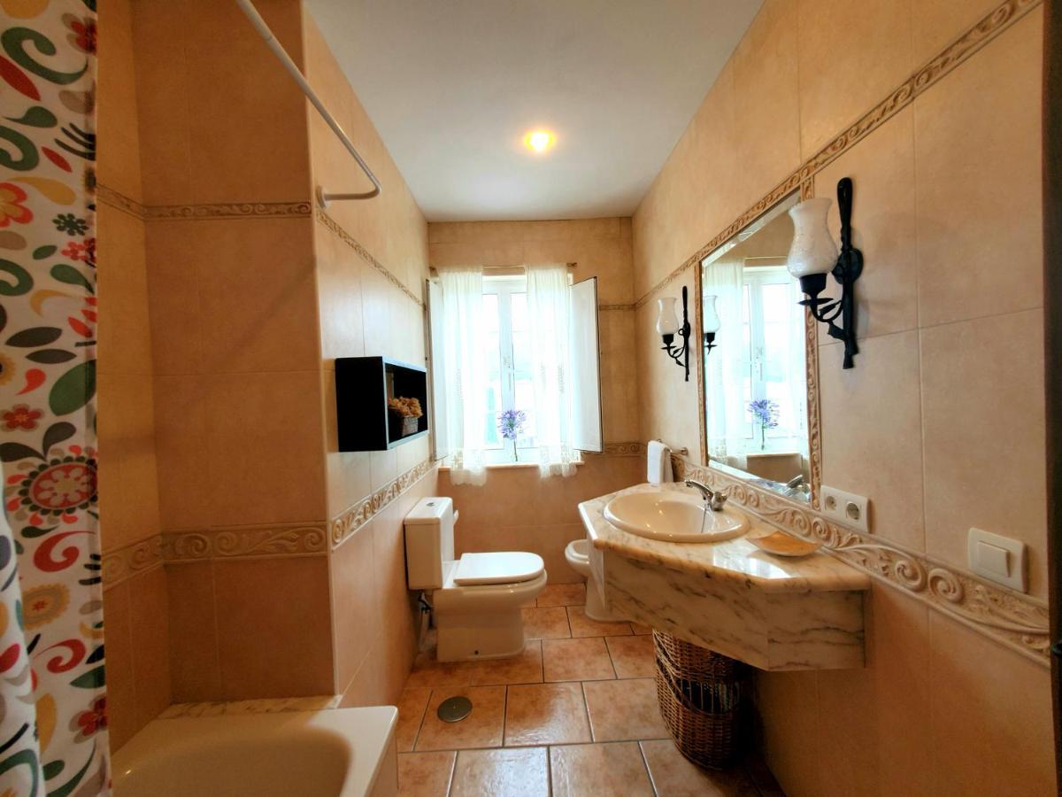Apartamentos Turisticos Rosa Ribadeo Extérieur photo