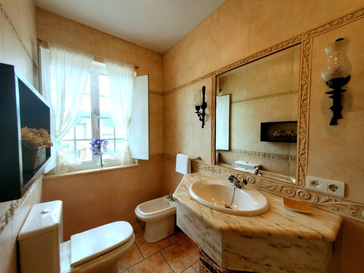 Apartamentos Turisticos Rosa Ribadeo Extérieur photo